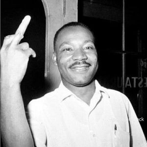 Meet your Posher, Theo